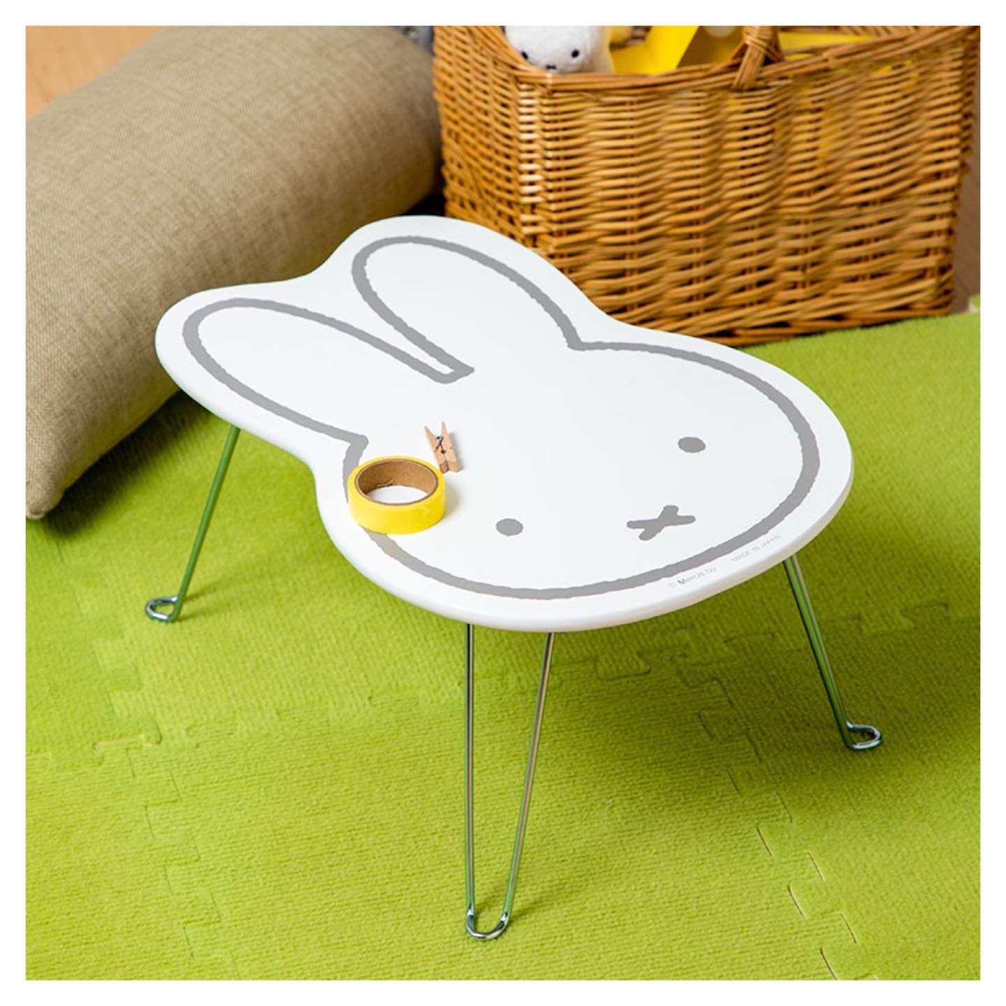Mini Foldable Table (Miffy Die-cut)