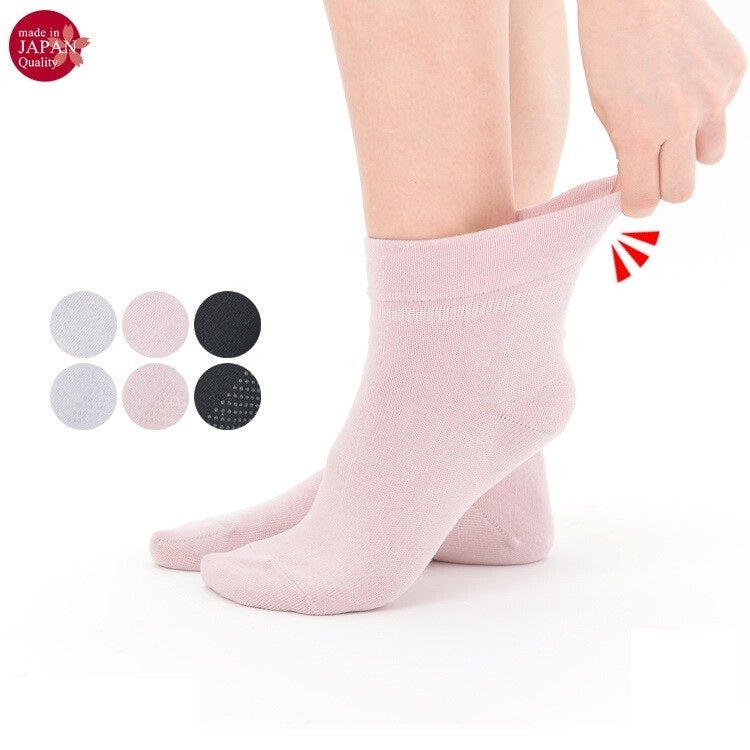 Japanese Crew Socks to be worn with one hand- Non Slip